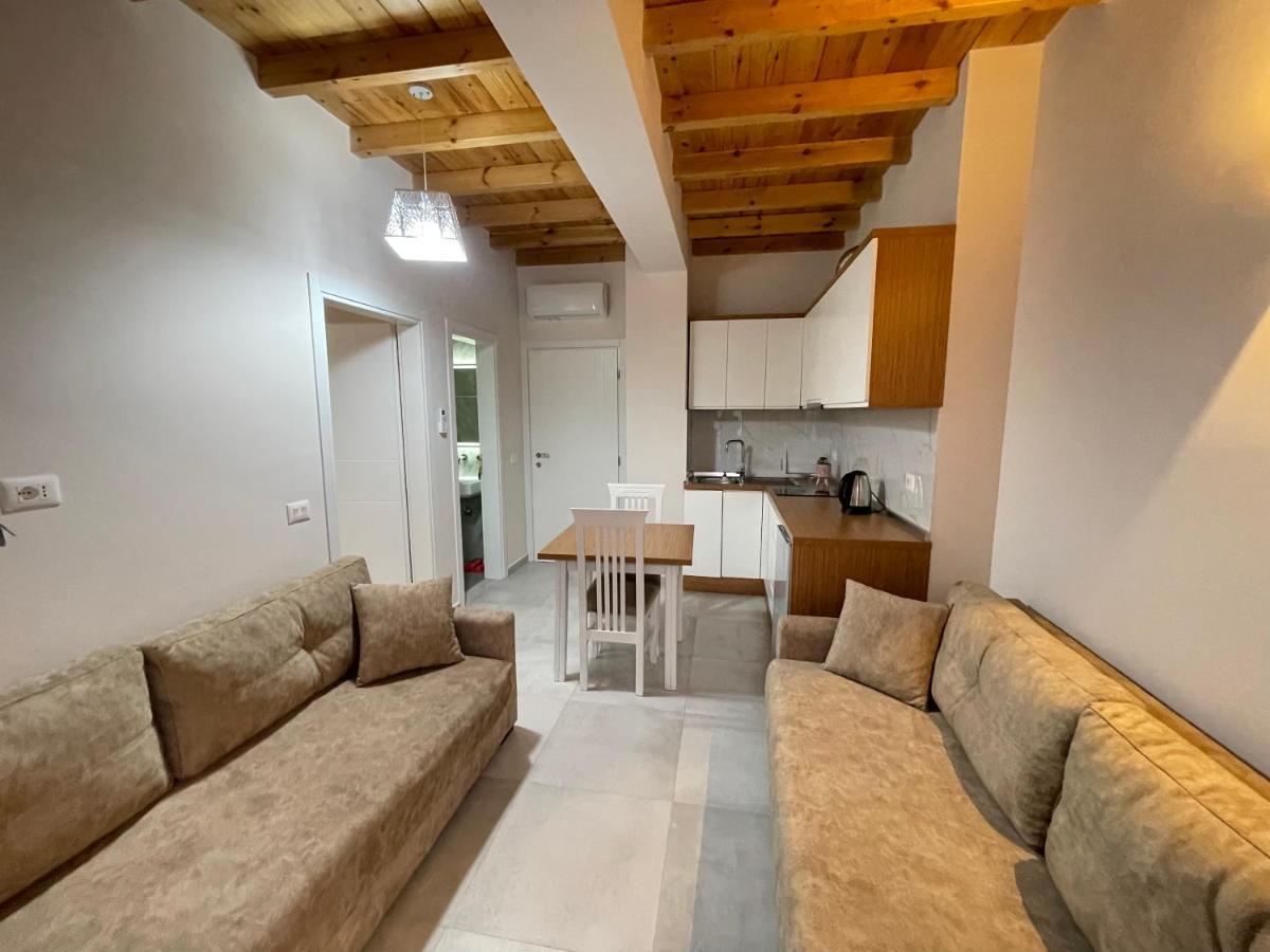 Maison Apartments Vlorë 外观 照片