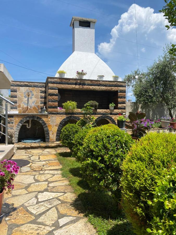 Maison Apartments Vlorë 外观 照片