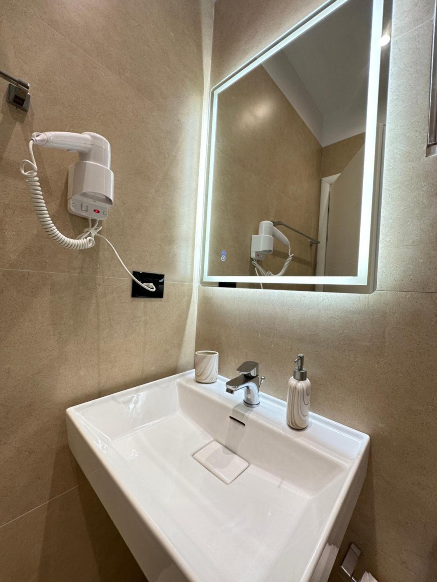 Maison Apartments Vlorë 外观 照片